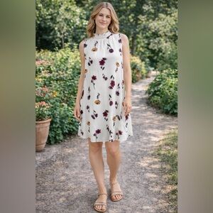 Gilli White Floral Midi Dress